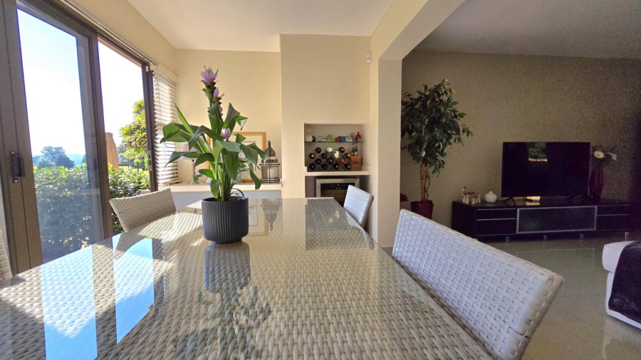 2 Bedroom Property for Sale in Hartbeespoort North West